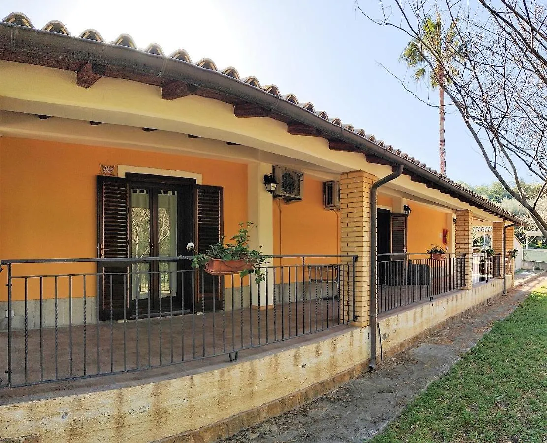 Alloggio per agriturismo Agriturismo Le Chiuse Carlentini