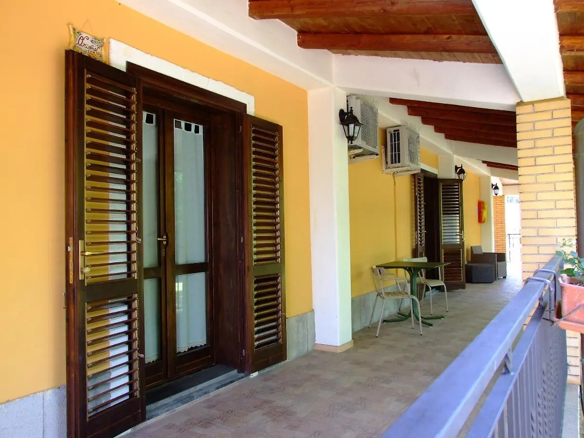 Agriturismo Le Chiuse كارلينتيني مزرعة للإقامة