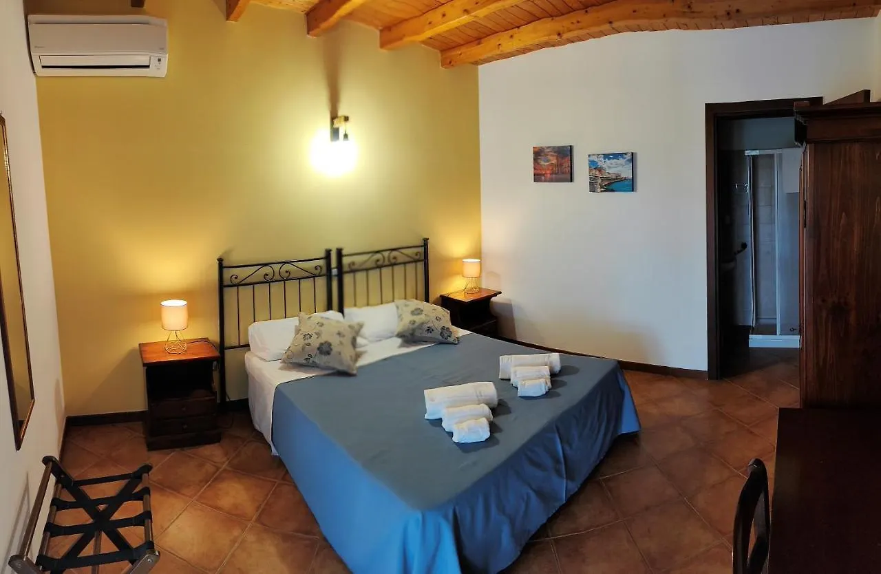 Agriturismo Le Chiuse Carlentini 0*,  Italia
