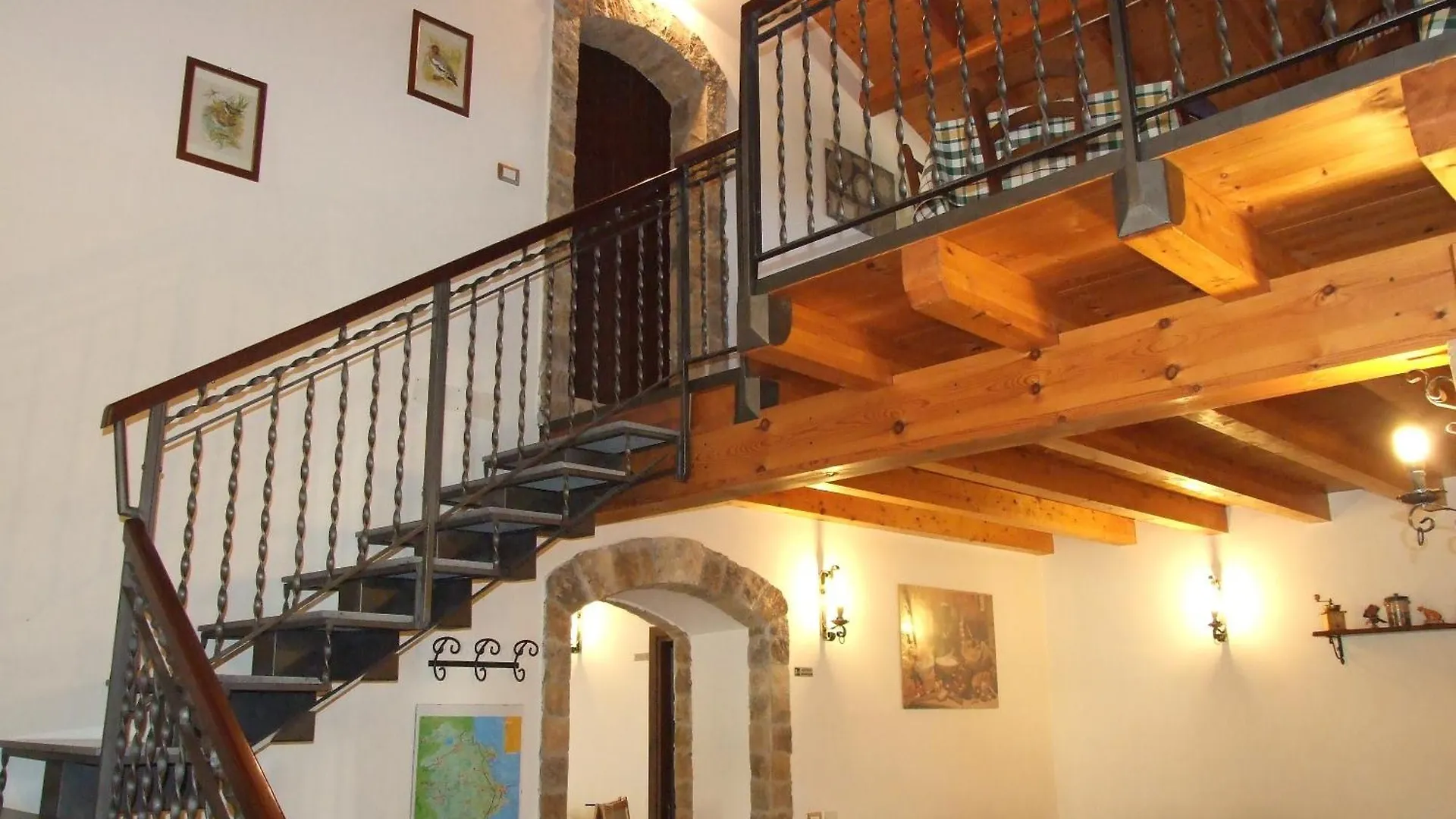 مزرعة للإقامة Agriturismo Le Chiuse كارلينتيني